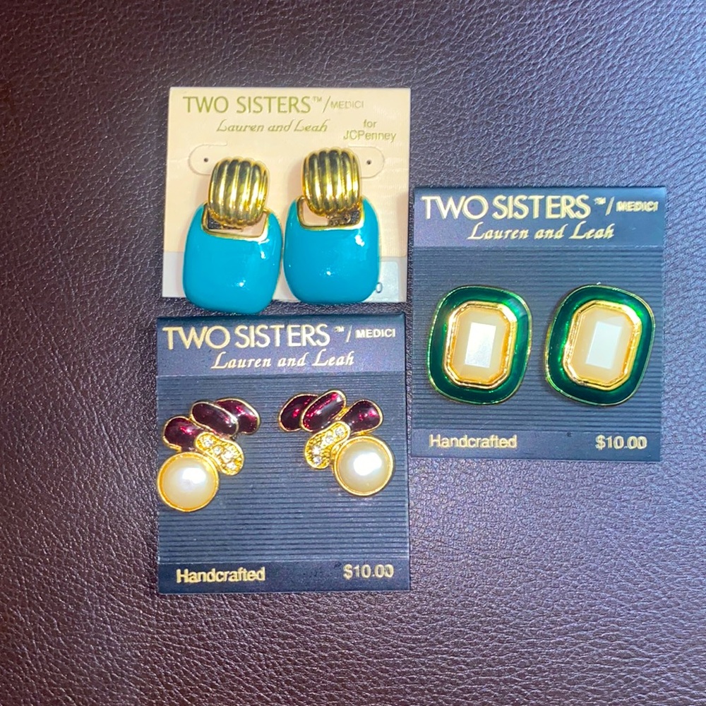 NWT TWO SISTERS VINTAGE CLIP ON EARRINGS BUNDLE